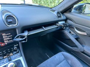 Porsche 718 Cayman GT4 - 2020