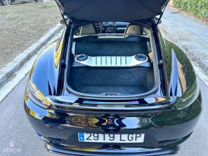 Porsche 718 Cayman GT4 - 2020