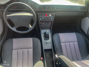 Mercedes-Benz E260 Sportline W124 - 1992