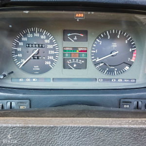 BMW 745i e23 1ère main - 1984