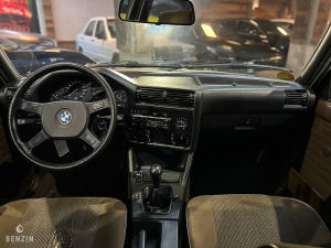 BMW 318i e30 - 1988
