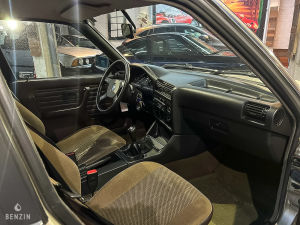 BMW 318i e30 - 1988