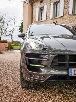 Porsche Macan Turbo - 2014