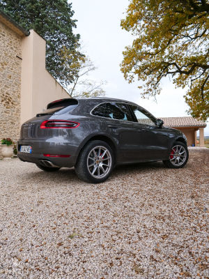 Porsche Macan Turbo - 2014