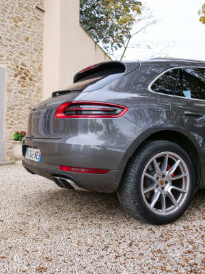 Porsche Macan Turbo - 2014