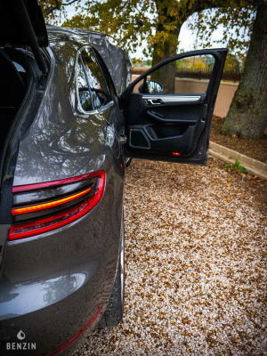 Porsche Macan Turbo - 2014