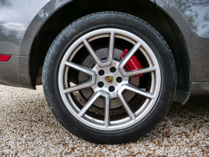 Porsche Macan Turbo - 2014