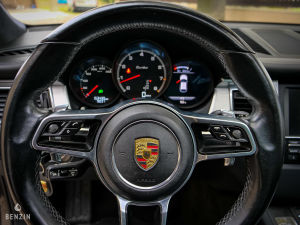 Porsche Macan Turbo - 2014