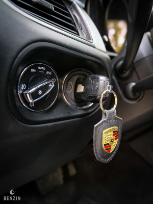 Porsche Macan Turbo - 2014