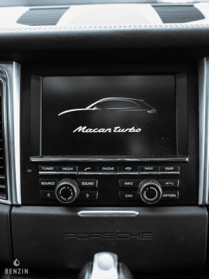 Porsche Macan Turbo - 2014