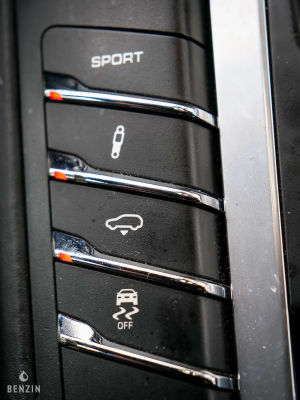 Porsche Macan Turbo - 2014