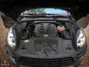 Porsche Macan Turbo - 2014