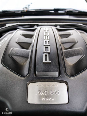 Porsche Macan Turbo - 2014