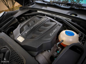 Porsche Macan Turbo - 2014