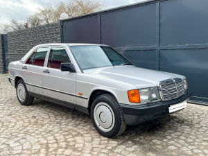 Mercedes-Benz 190E - 1987