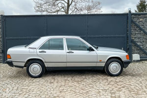 Mercedes-Benz 190E - 1987