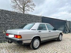 Mercedes-Benz 190E - 1987