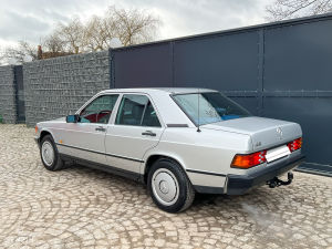 Mercedes-Benz 190E - 1987