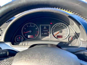 Audi A4 3.2 V6 FSI - 2005