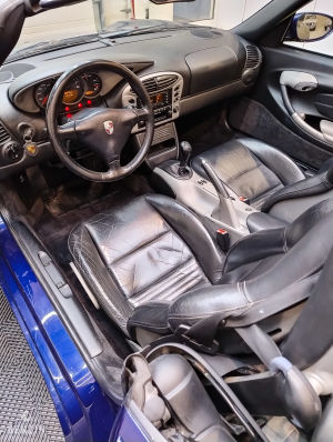 Porsche Boxster 2.7 - 2001