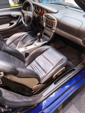 Porsche Boxster 2.7 - 2001