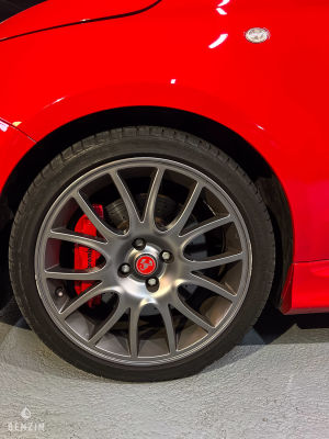 Abarth 695 Tributo Ferrari N°424/1649 - 2010