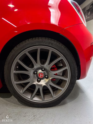 Abarth 695 Tributo Ferrari N°424/1649 - 2010