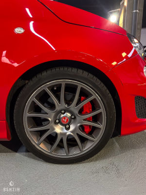 Abarth 695 Tributo Ferrari N°424/1649 - 2010