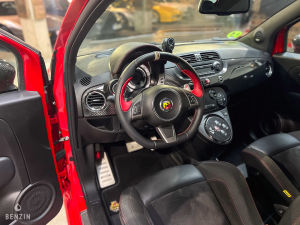 Abarth 695 Tributo Ferrari N°424/1649 - 2010
