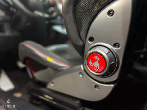 Abarth 695 Tributo Ferrari N°424/1649 - 2010