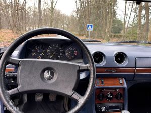 Mercedes-Benz 230ce W123 - 1984