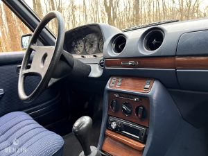 Mercedes-Benz 230ce W123 - 1984