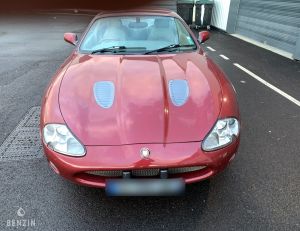 Jaguar XKR RHD - 2001