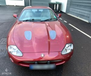 Jaguar XKR RHD - 2001