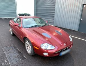 Jaguar XKR RHD - 2001
