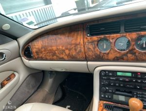 Jaguar XKR RHD - 2001