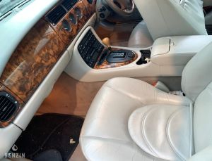 Jaguar XKR RHD - 2001