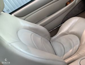 Jaguar XKR RHD - 2001