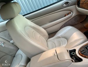 Jaguar XKR RHD - 2001