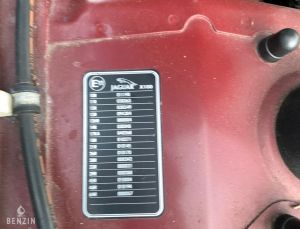 Jaguar XKR RHD - 2001