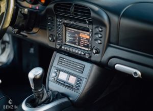 Porsche 911 type 996 Carrera 4S - 2005