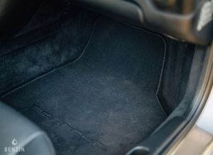 Porsche 911 type 996 Carrera 4S - 2005