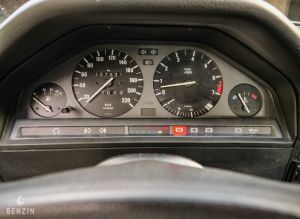 BMW 318i e30 1ère main - 1984