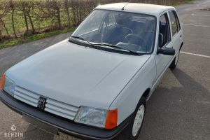 Peugeot 205 Junior - 1989