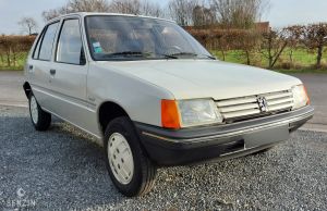 Peugeot 205 Junior - 1989