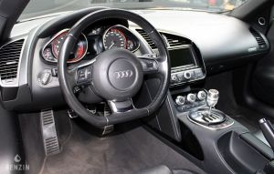 Audi R8 V10 manual - 2009