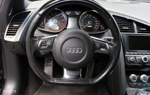 Audi R8 V10 manual - 2009
