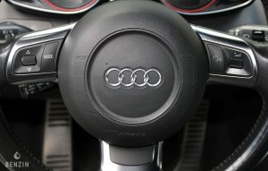 Audi R8 V10 manual - 2009