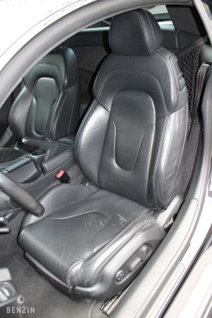 Audi R8 V10 manual - 2009