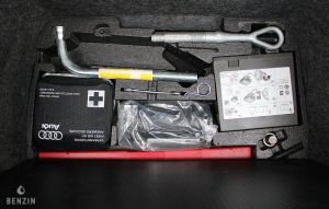 Audi R8 V10 manual - 2009